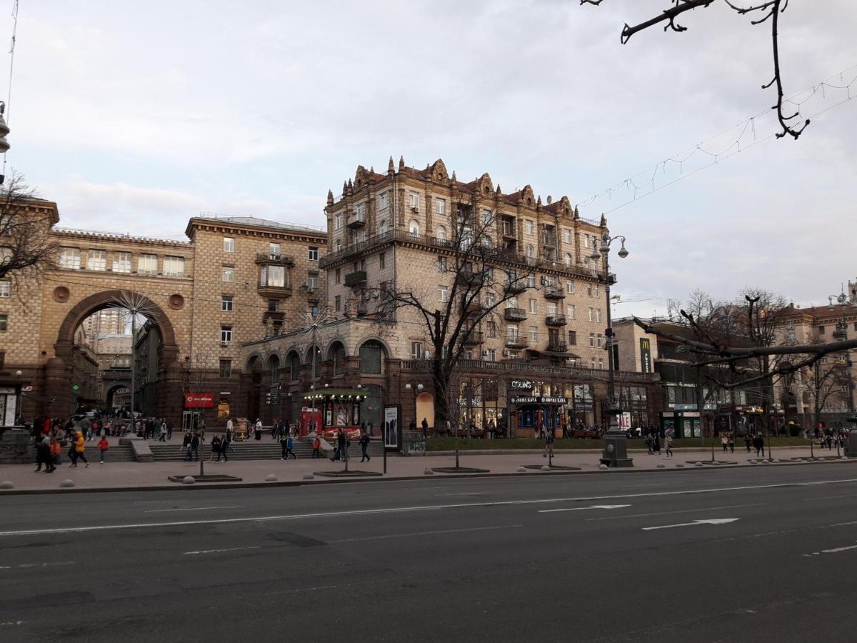 View On The Main Street Khreshchatyk 17